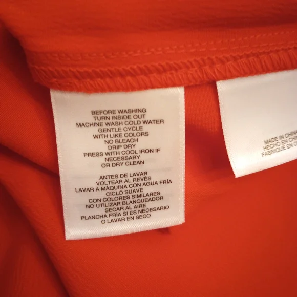 Anne Klein Red Button-Down Shirt with Gold Accents Size Large - Picture 8 of 10